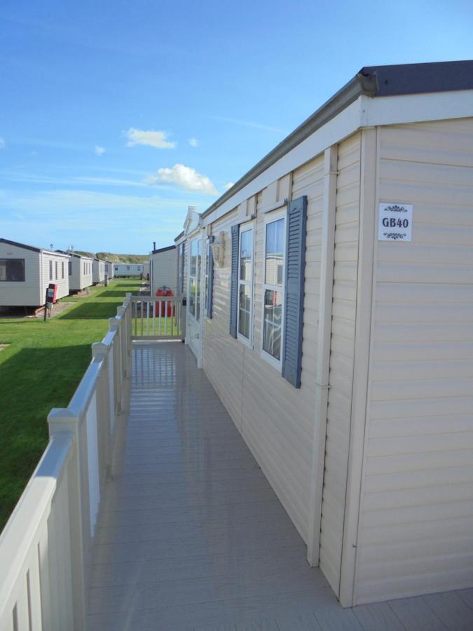 Apartment Golden Anchor : Ovation 4 Berth, Wrap Around Decking